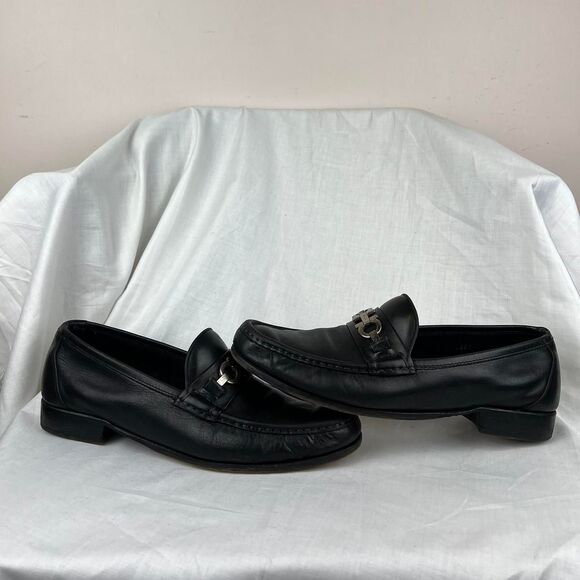 Salvatore Ferragamo Gancini Lofers with silver buckle detail Size 9.5 - Picture 1 of 8